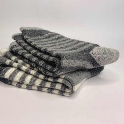 Classic Kids Socks Pack with 2 pairs, White and Grey, Alpaca Wool Socks, Sideways